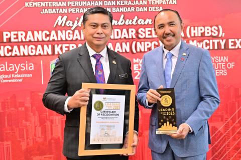 Tahap 3: Leading Smart City